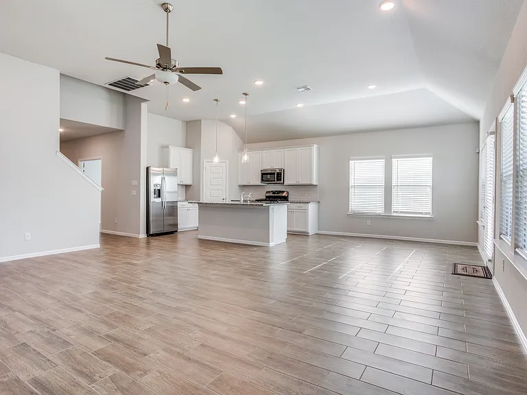 13140 Mizell Ln — Photo 7