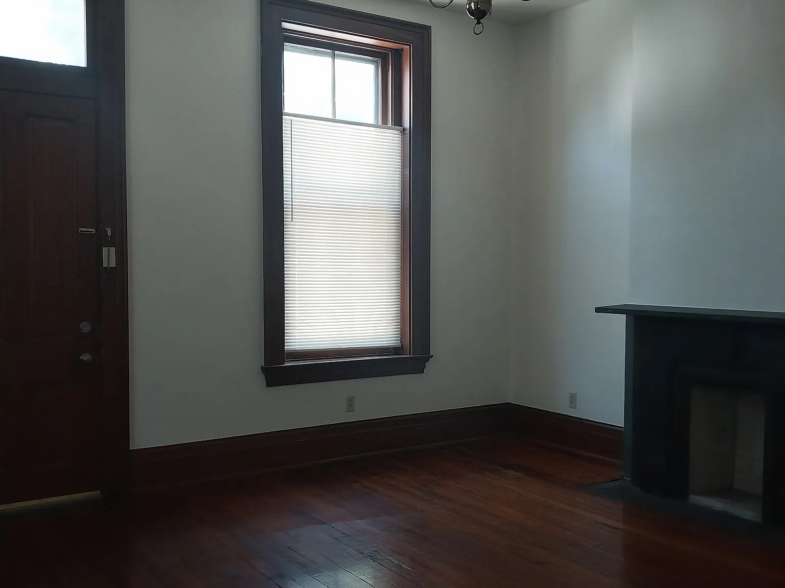 1 bed, 750 sqft, $1,050 — Photo 4