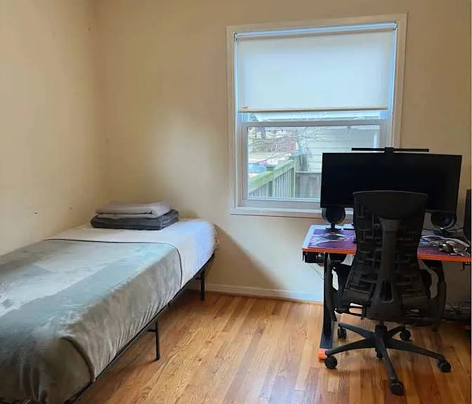 1614 Forbes St — Photo 2