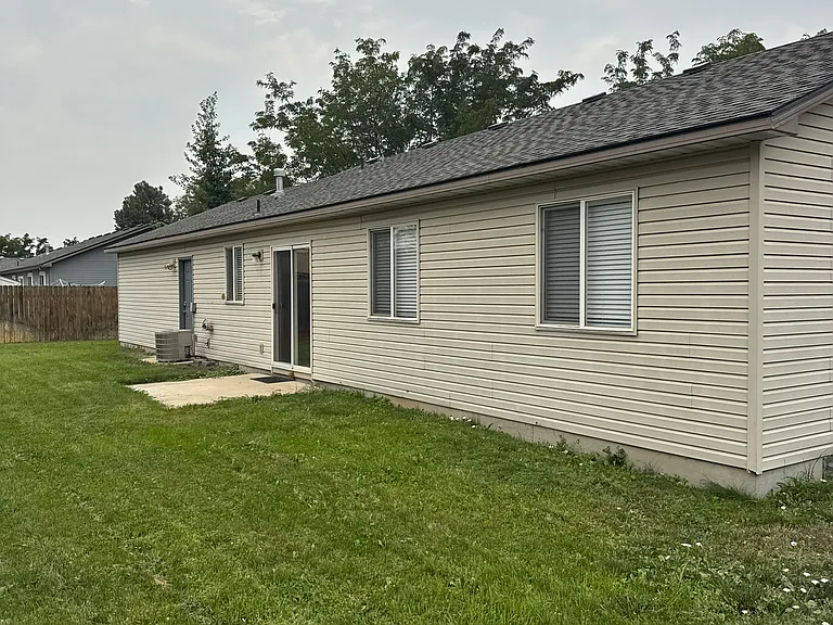 3144 S Virginia Ave — Photo 25