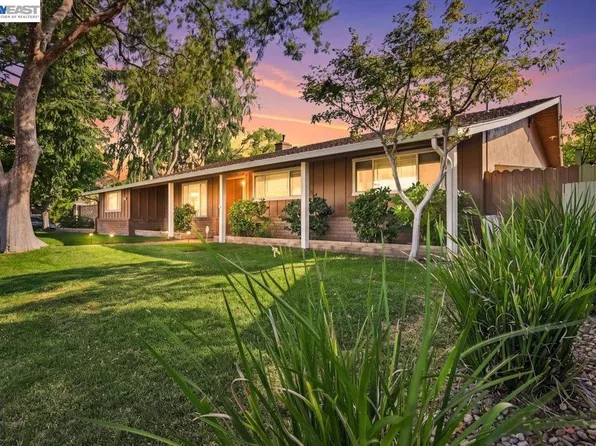 1661 Beckner Ct, Concord, CA 94521