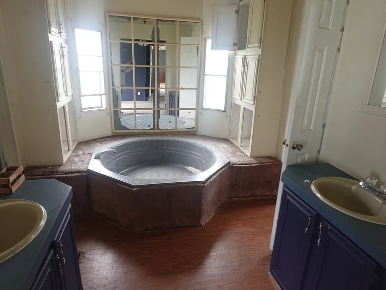 Oak Creek Estates MHC — Photo 73