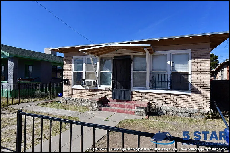 Building Photo - 3519 Douglas Ave #C