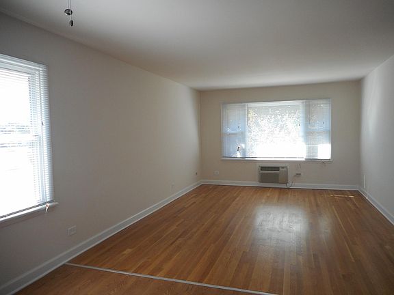 4th image of 204 W Colfax St APT D