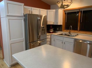 4435 Baxter Rd, Cottage Grove, WI 53527