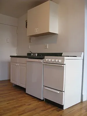 Rented by Tower Brokerage | media 12