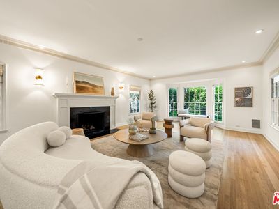 3319 Lowry Rd, Los Angeles, CA, 90027