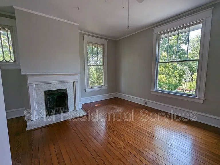 1701 Princess St — Photo 9