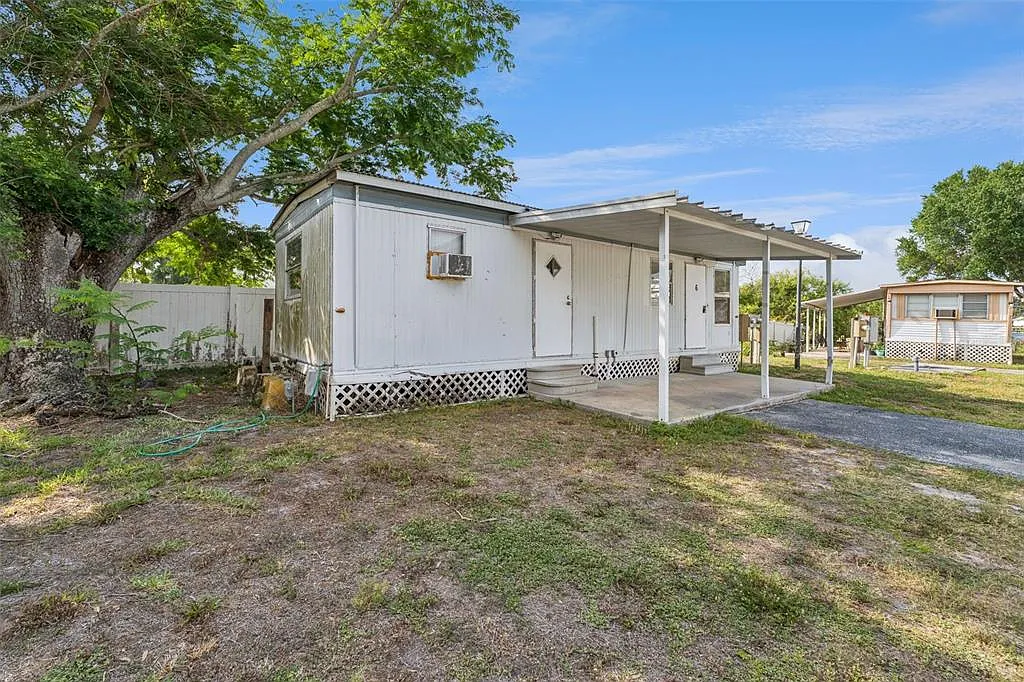 Building Photo - 2854 Lake Alfred Rd #6