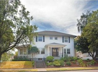 2134 NE Fremont St, Portland, OR 97212