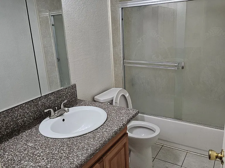 319 N Alhambra Ave — Photo 7