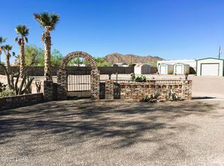 200 N Moon Mountain Ave #22, Quartzsite, AZ 85346