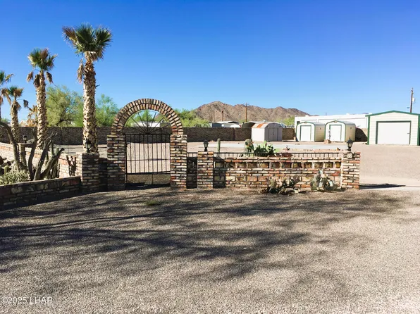 200 N Moon Mountain Ave #22, Quartzsite, AZ 85346