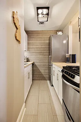 Sold by Prestige Property Group LLC | media 18