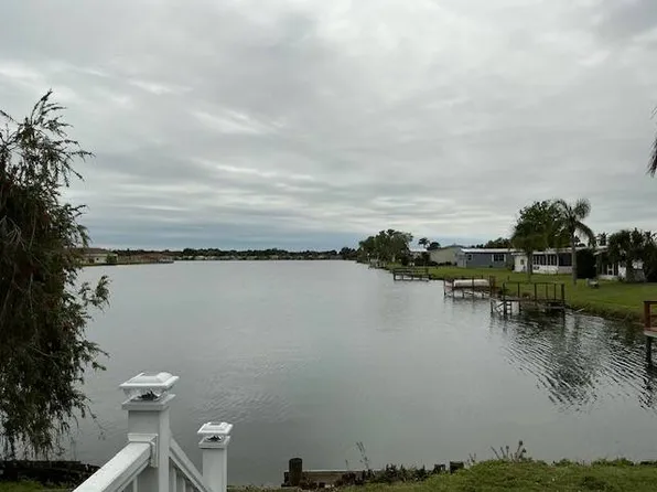 119 Lamplighter Dr, Melbourne, FL 32934