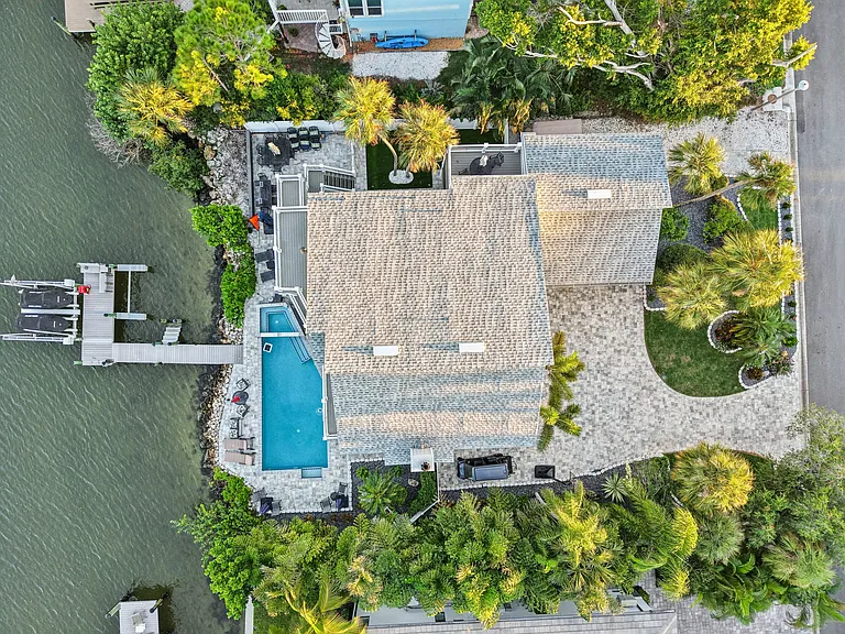 5422 Siesta Cove Dr — Photo 31