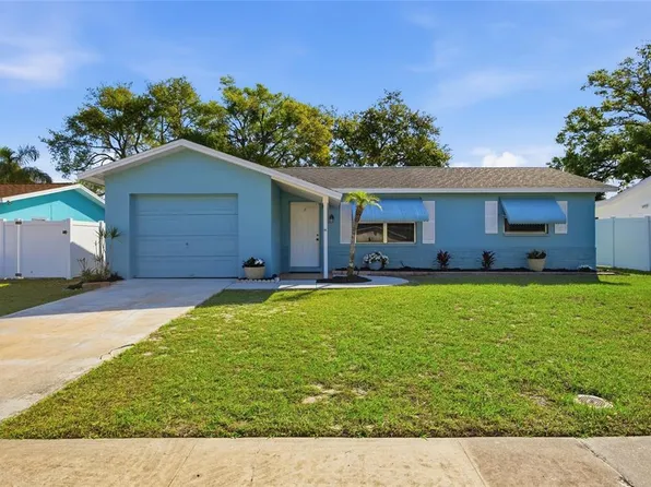 2217 Lauren Dr, Largo, FL 33774