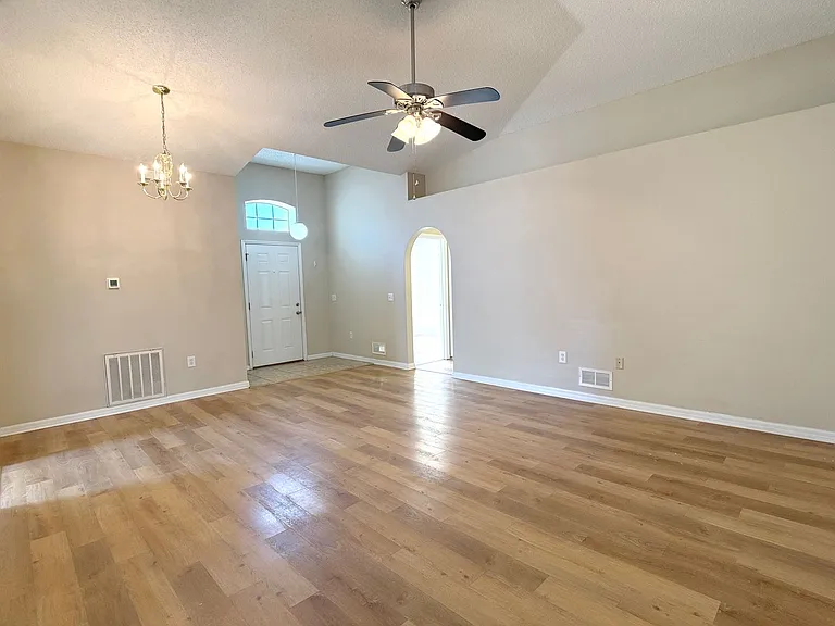 309 Catfish Dr E — Photo 7
