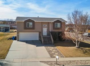 4523 Three Rivers Dr, Rapid City, SD 57701