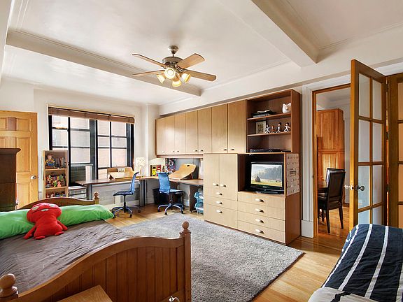 3rd image of 7 Park Ave APT 17A