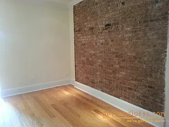 Rented by aptsandlofts.com