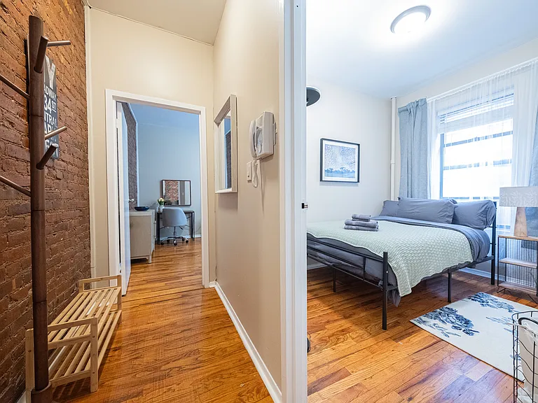 180 Claremont Ave #65 — Photo 26