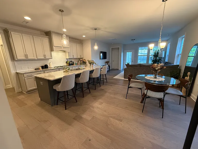1112 Greatland Rd — Photo 10