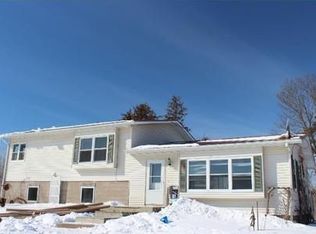 45120 Acacia Dr, Harris, MN 55032