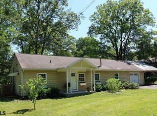 223 Mountain Rd, State College, PA 16801