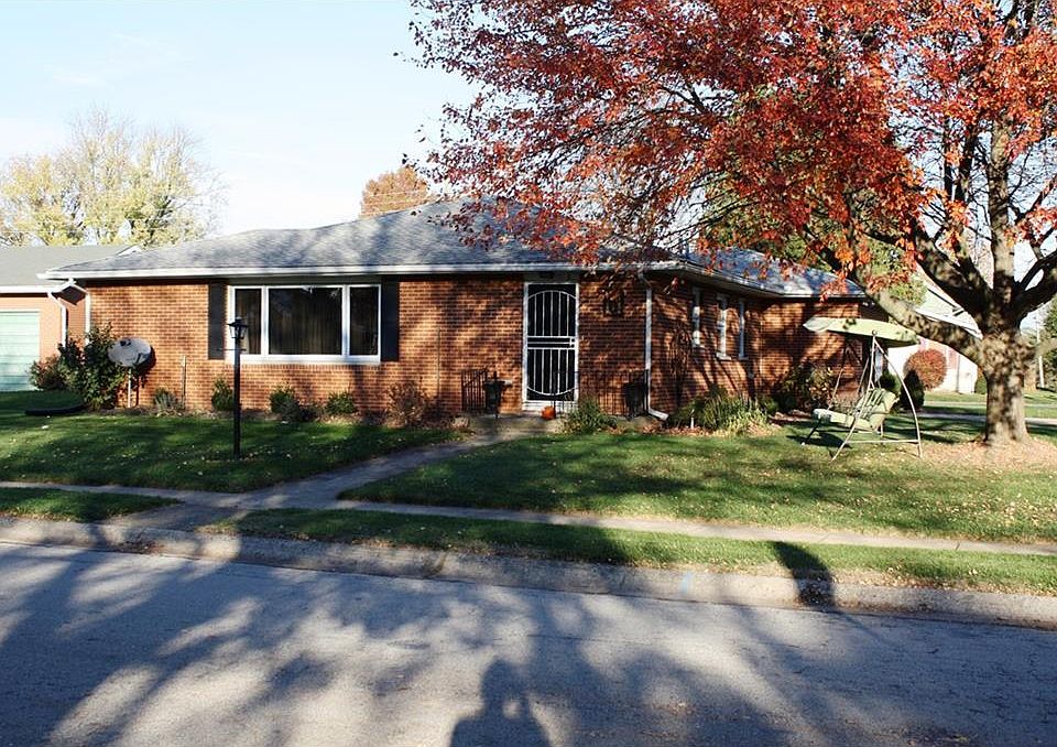 1st image of 6 Murray Dr