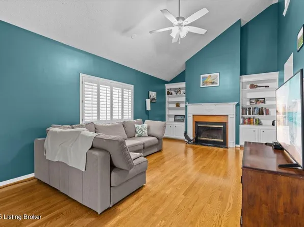 5535 Forest Lake Dr, Prospect, KY 40059