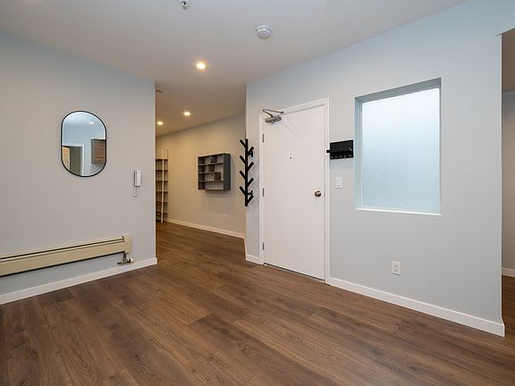5th image of 1550 Powell St APT M2
