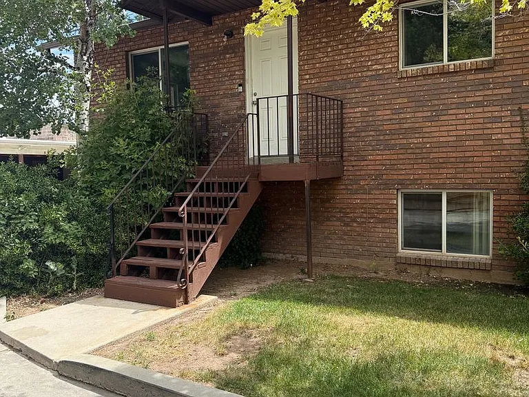 54 W Clearfield triplex — Photo 19