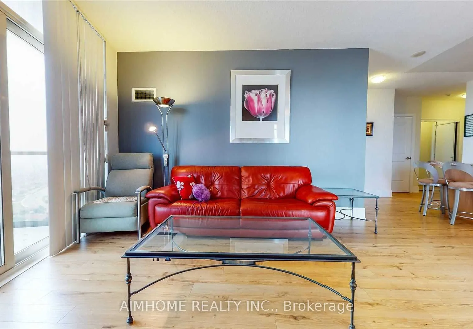 3 bed, $3,000 — Photo 4