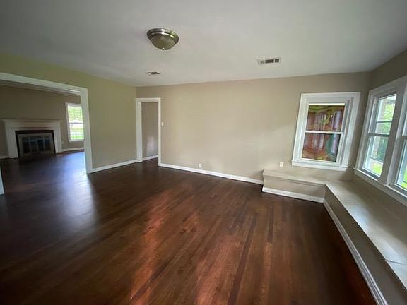 4th image of 1525 Bella Vista Dr