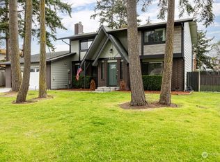 656 NW 3rd Ave, Oak Harbor, WA