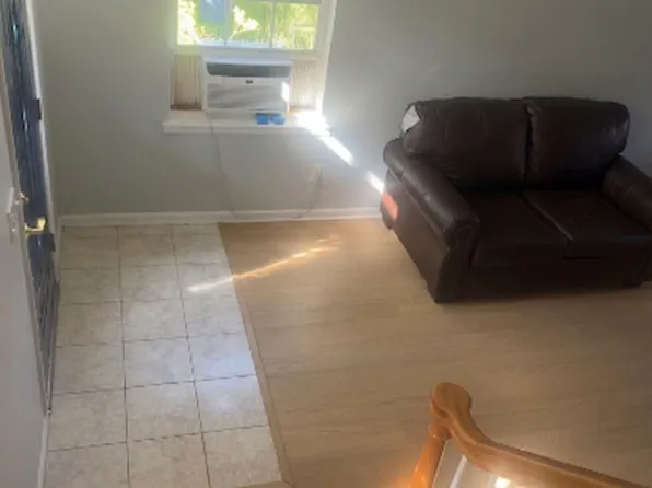 2 Alex Ct, Wyckoff, NJ 07481