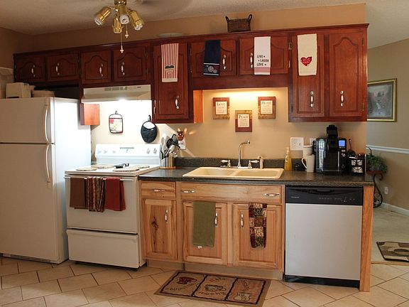 3rd image of 3465 Sandpiper Dr