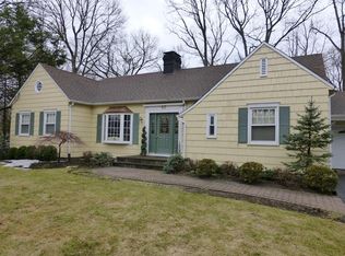 42 Oak Grove Rd, Caldwell, NJ 07006
