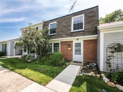 94 Bright Oaks Cir, Cary, IL, 60013