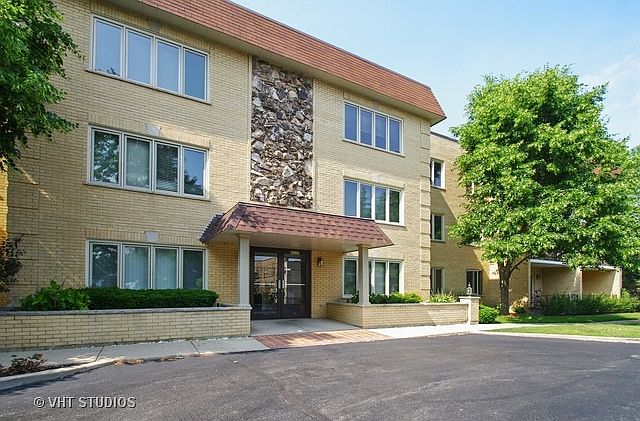 1st image of 6050 W Eastwood Ave APT 204