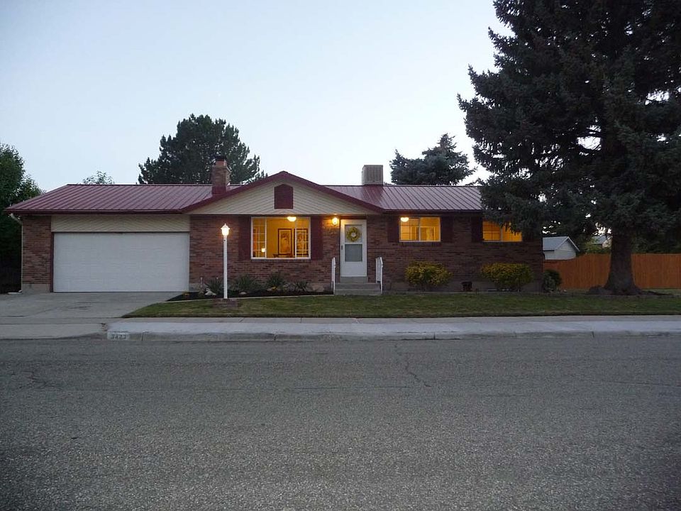 1st image of 3423 W Royalwood Dr