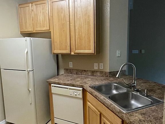 3rd image of 10108 Courtney Oaks Cir APT 302