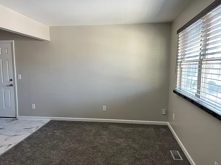 107 Chesapeake Ct — Photo 9