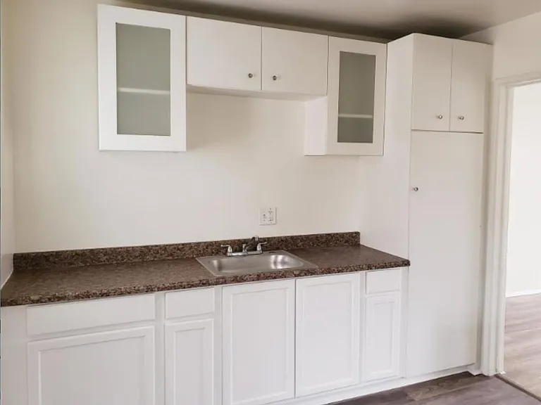 3886 Superior St — Photo 1