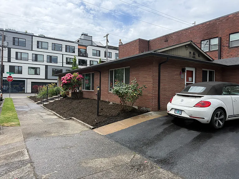 829 SE 43rd Ave #829 — Photo 3