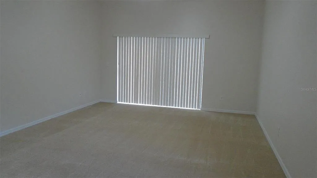 3 bed, 2.0 bath, 1881 sqft, $2,595 — Photo 3