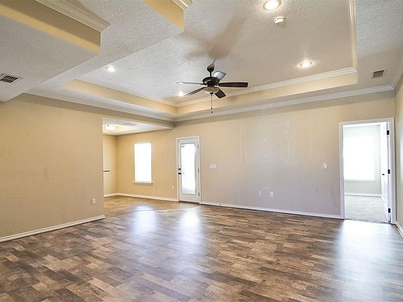2nd image of 2335 Flagstone Dr