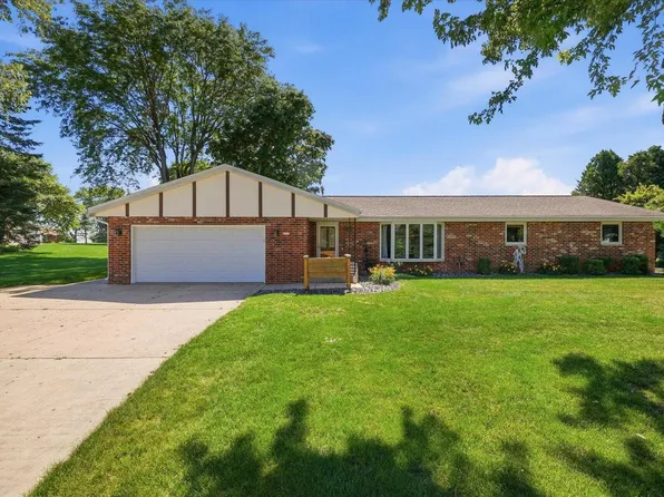 4112 Mueller DRIVE, Hartford, WI 53027