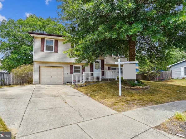 7802 Lasalle Ct, Severn, MD 21144